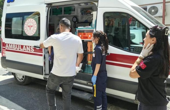 Bıçaklı Saldırıya Uğrayan Şahıs Yaralandı