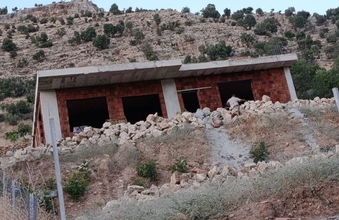 İskeleden Düşen 60 Yaşındaki İnşaat Ustası Ağır Yaralandı