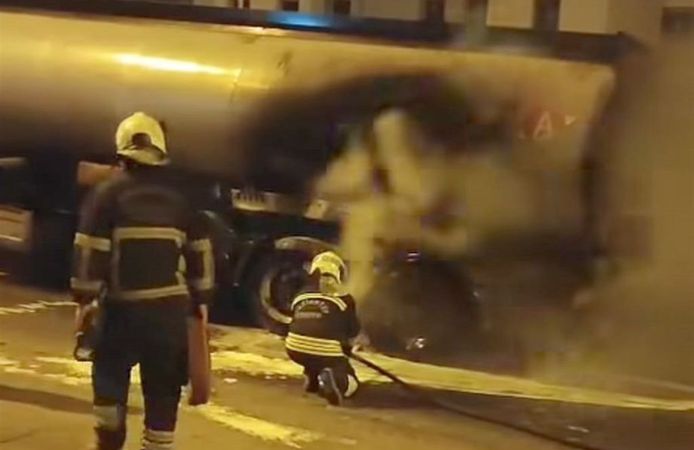 Seyir Halindeki Tankerde Yangın Paniği: Ekipler Müdahale Etti