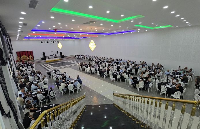 İki aile arasındaki kırgınlık barışla son buldu
