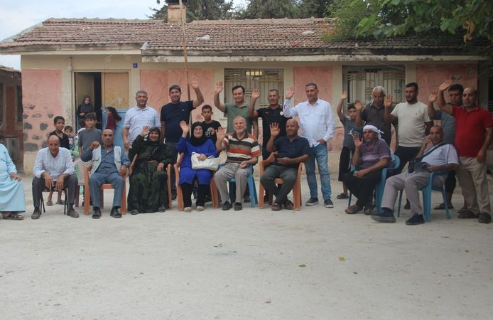 Öğretmen, 40 Yıl Sonra Eski Öğrencileriyle Buluştu