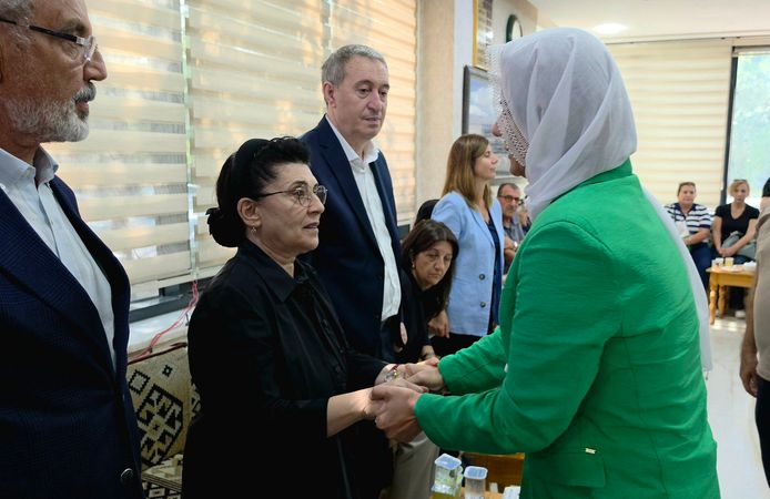 AK Parti Diyarbakır Heyetinden Merhum Mehdi Zana İçin Taziye Ziyareti