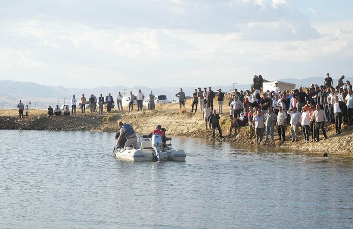 Gölete giren 13 yaşındaki çocuk hayatını kaybetti