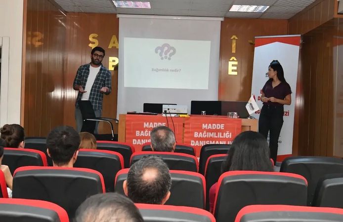 Bismil’de Bağımlılıkla Mücadelede Önemli Adım: Kursiyer ve Eğitmenlere Farkındalık Eğitimi