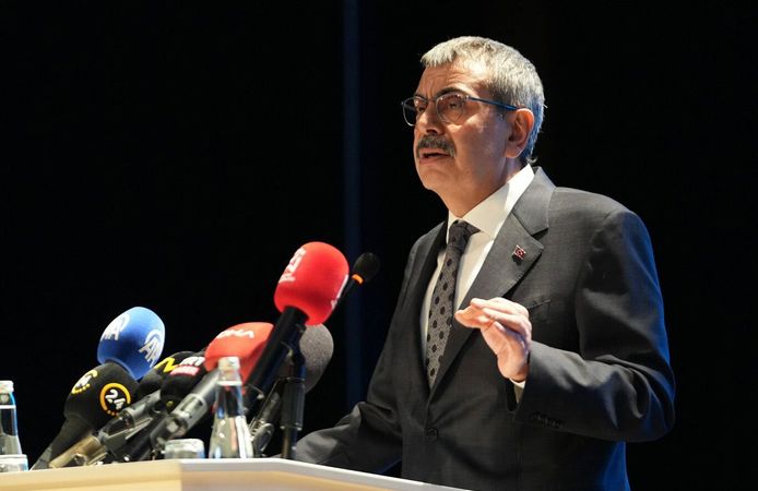 Bakan Tekin, İmam Hatip Okullarının 75. Yılında Konuştu: "Köklerinden Koparmaya İzin Vermeyeceğiz"