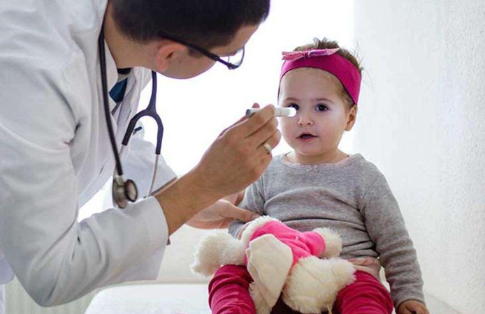 Çocuklarda göz kayması "büyüyünce geçer" mi?