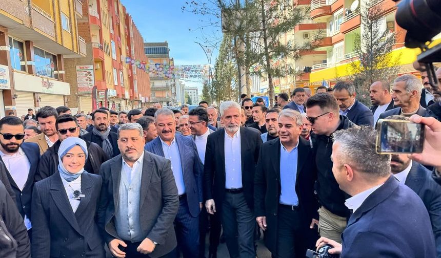 Diyarbakır’ın Bismil ilçesinde AK Parti Seçim Bürosu Açıldı