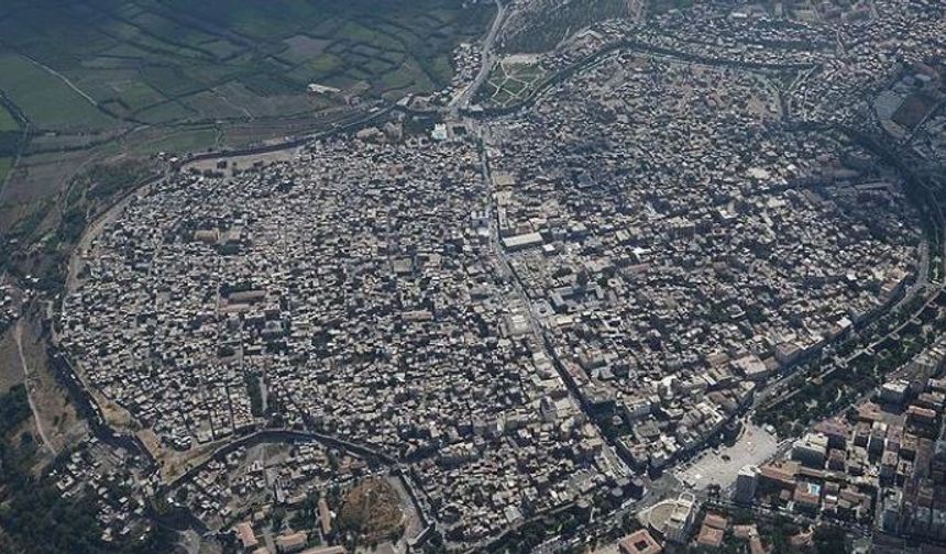 Diyarbakır'da motosikletli yunus ekibine çarpıp kaçan 2 kişi yakalandı