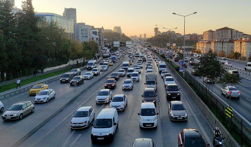 Karayolları Yol Durum Bültenini Paylaştı: 14 Kasım'da Bu Yolları Kullananlar Dikkat!