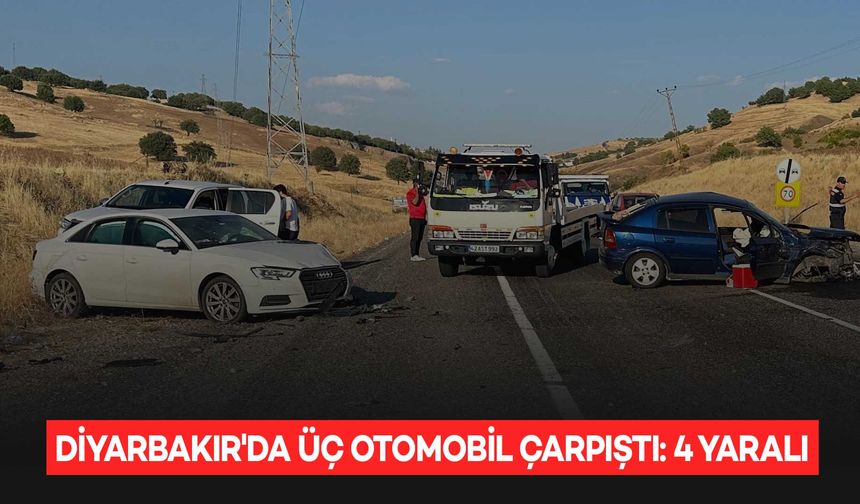 Diyarbakır’da üç otomobil çarpıştı: 4 yaralı