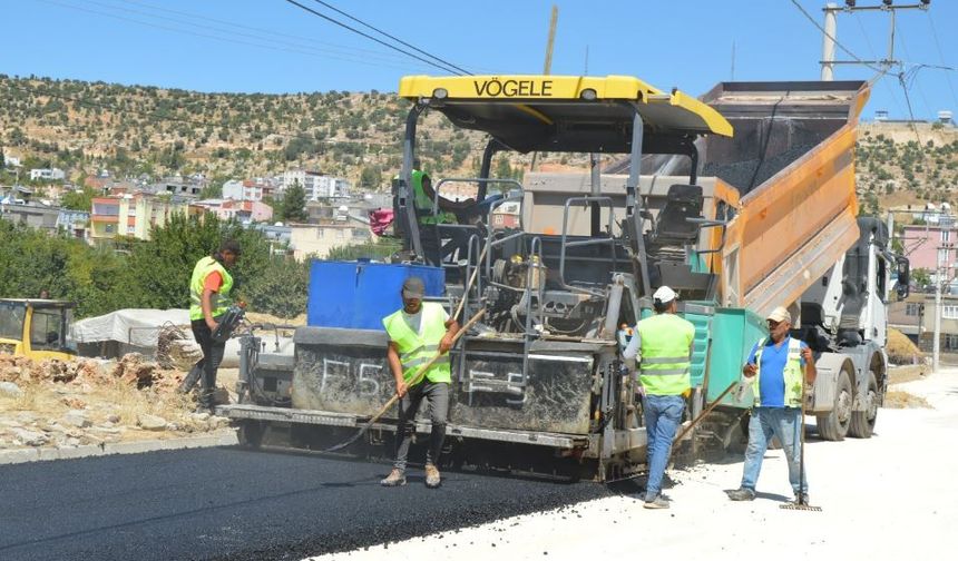 Diyarbakır'ın o ilçesinde yollar asfaltlandı