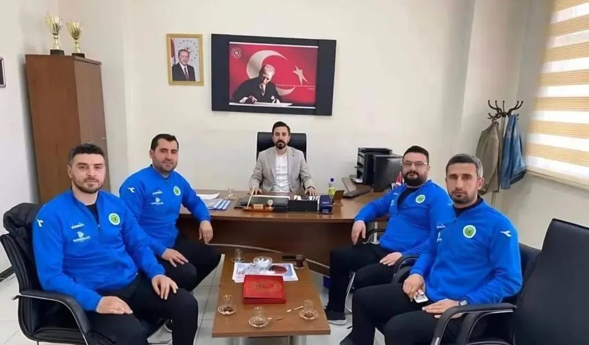 Bismil’de spor tesislerin halıları yeniliyor