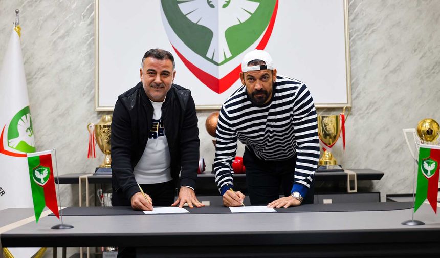 Ersun Yanal ile yollarını ayıran Amedspor’da Servet Çetin dönemi