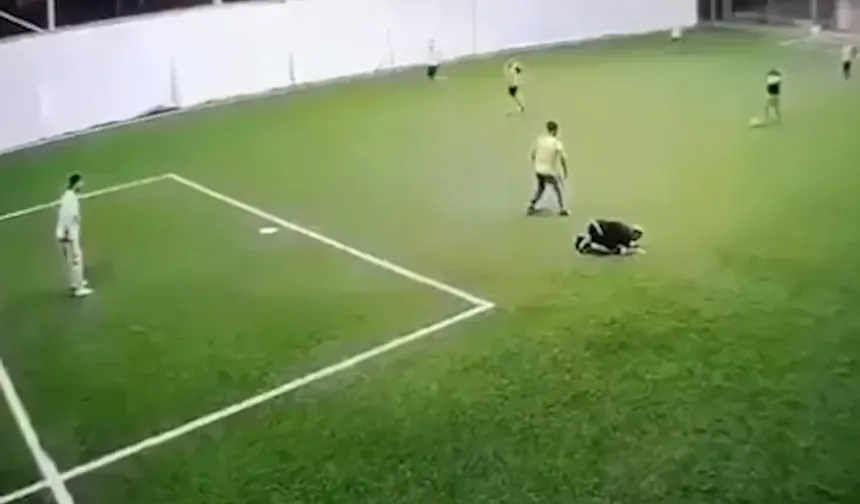 Halı Sahada Kalp Krizi Geçiren Adam Hayatını Kaybetti