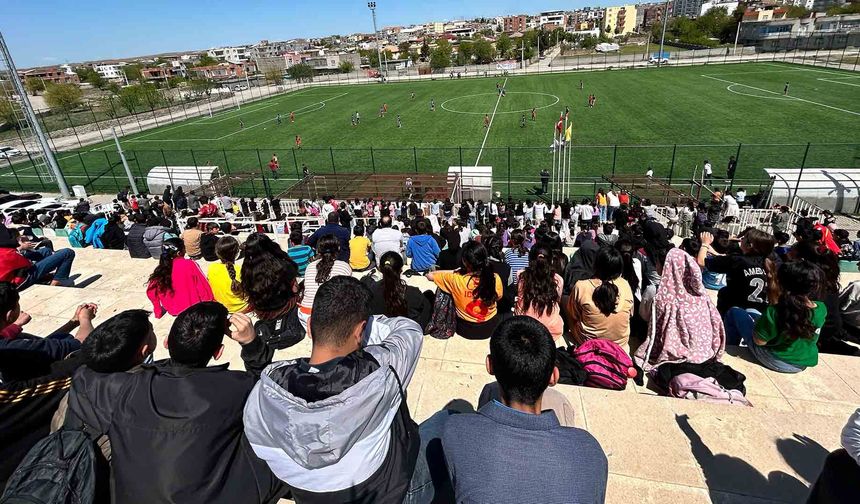Bismil’de 25 takımdan 422 sporcu bu turnuvada ter döktü