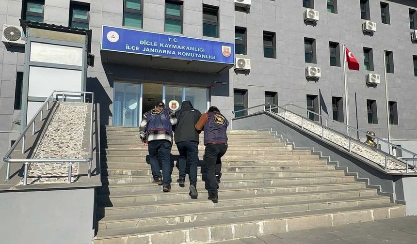 Diyarbakır'da 14 yıl 8 ay cezası bulunan firari hükümlü yakalandı