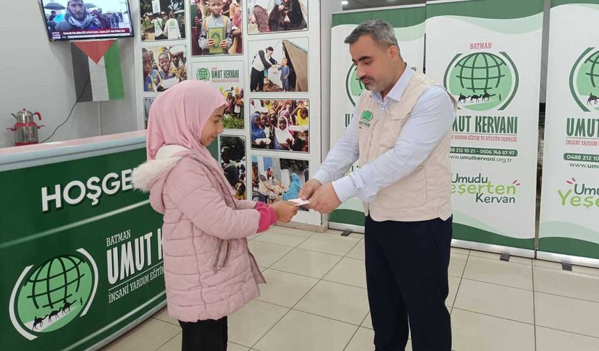 Rüyasında Gazze’deki çocuklara yardım ettiğini gördü, rüyayı gerçeğe dönüştürdü