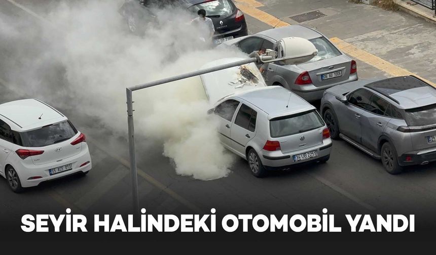 Diyarbakır’da seyir halindeki otomobil alev aldı
