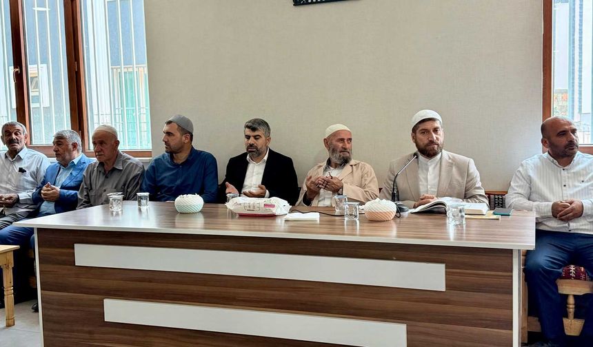 HÜDA PAR Milletvekili Dinç, Diyarbakır’daki yangında vefat eden ailenin taziyesine katıldı