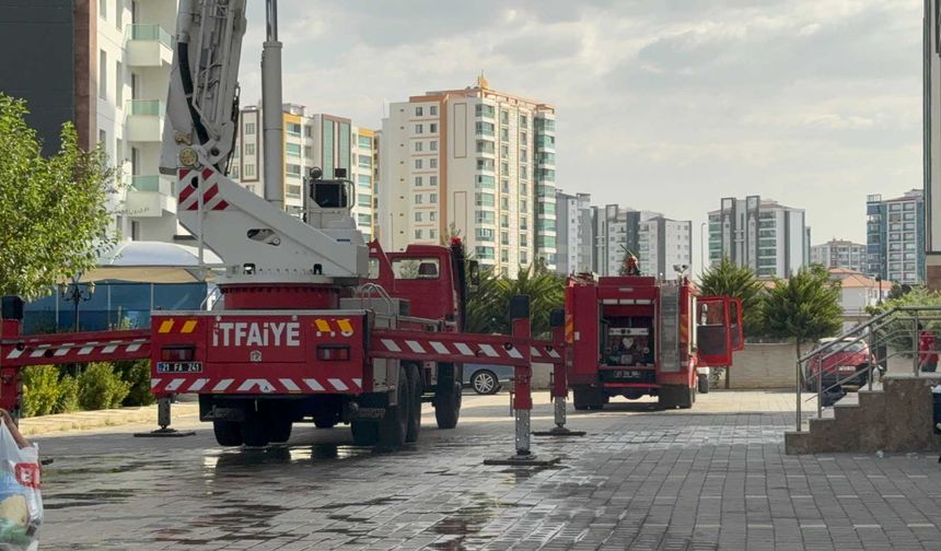 Diyarbakır’da bacada çıkan yangın paniğe neden oldu