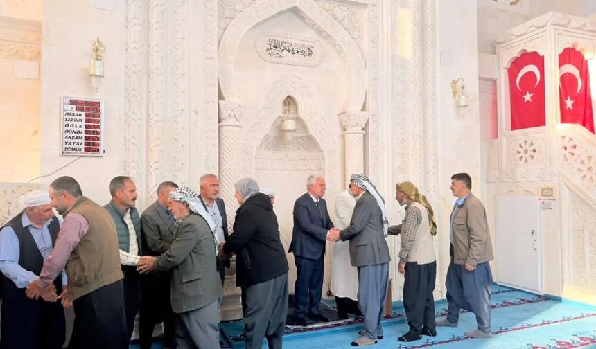 Çermik Belediye Başkanı Vatandaşlarla Bayramlaştı