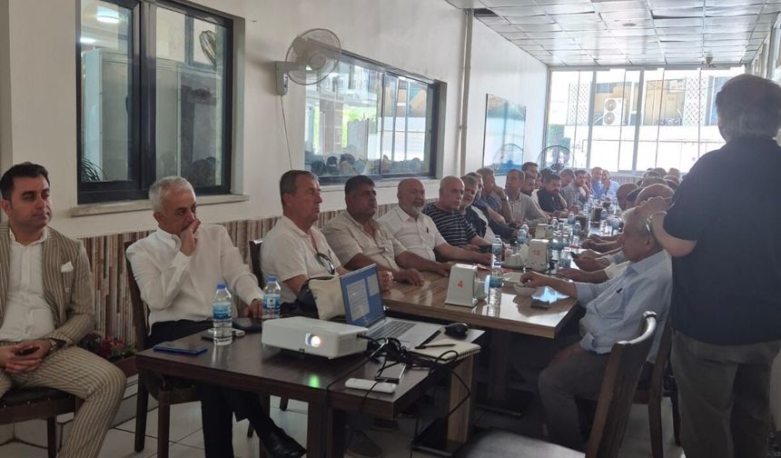Uzmanlar Anlattı, Çiftçiler Dinledi: Bismil’de Kanola Toplantısı