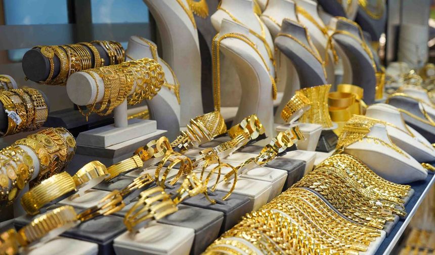 Altın Fiyatlarında Yeni Zirve: Gram Altın 6 Bin 438 TL'yi Aştı