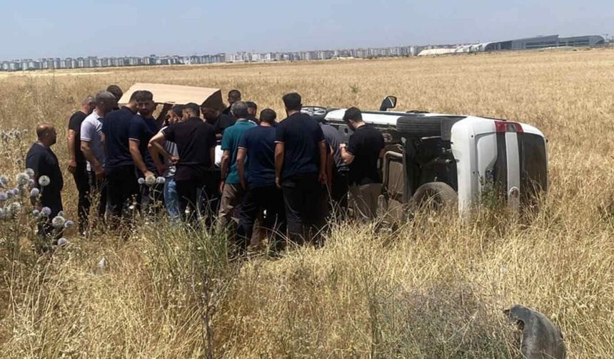Diyarbakır'da Hafif Ticari Araç Takla Attı: 1 Kişi Yaralandı
