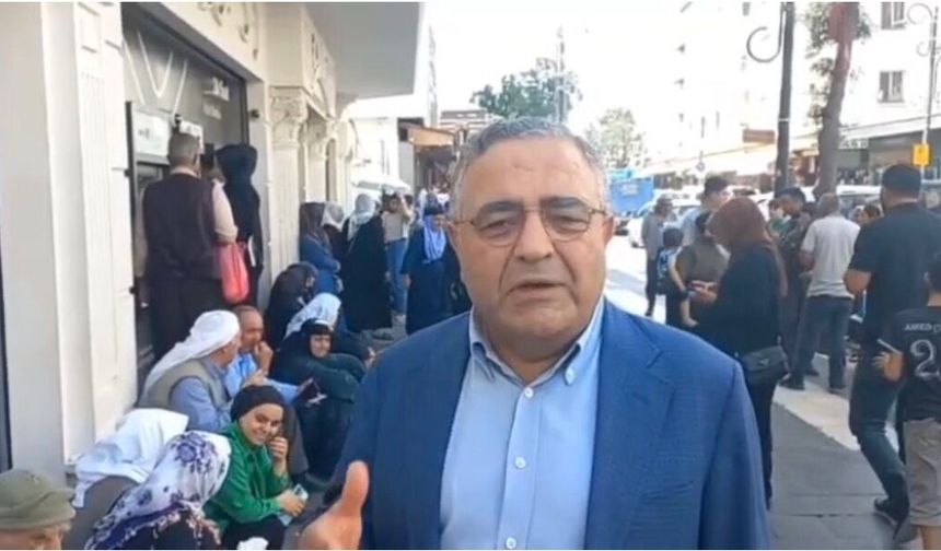 Sezgin Tanrıkulu: "Vatandaşlar Günlerdir Sosyal Yardım Kartı İçin Sırada Bekliyor"