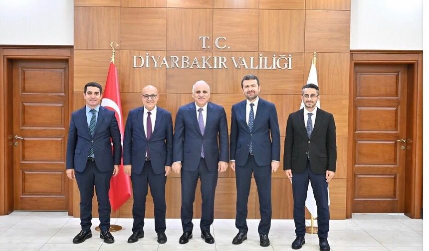 Basın İlan Kurumu Genel Müdürü Abdulkadir Çay'dan Diyarbakır Valisi Murat Zorluoğlu'na Ziyaret
