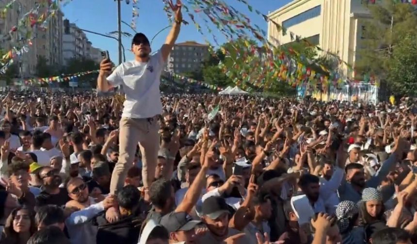 Diyarbakır'da "Özgürlük Mitingi" Düzenlendi