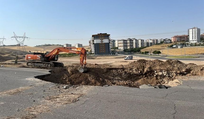Batman-Diyarbakır Yolunda Ana İsale Hattı Çöktü