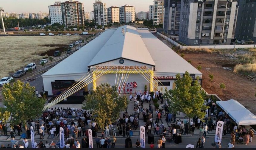 Diyarbakır’da Halk Ekmek Fabrikası açıldı: 210 gram ekmek 10 TL