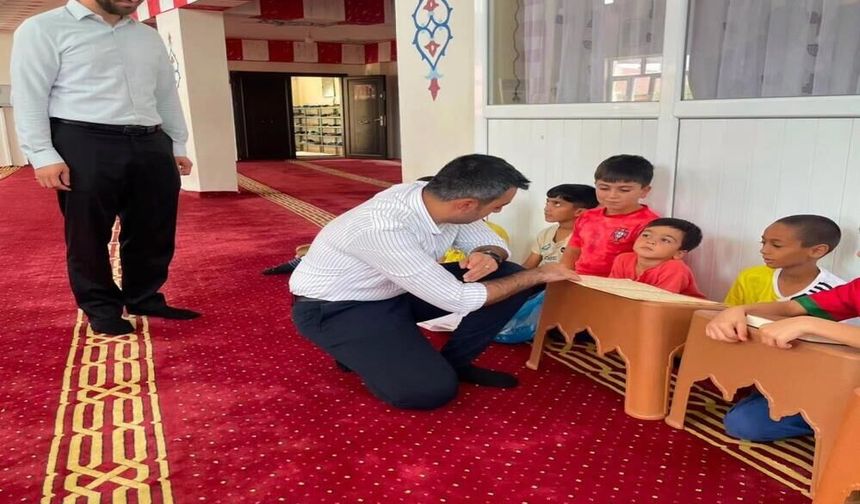 Kaymakam ve Müftü Vekilinden Yaz Kur'an Kursuna Ziyaret