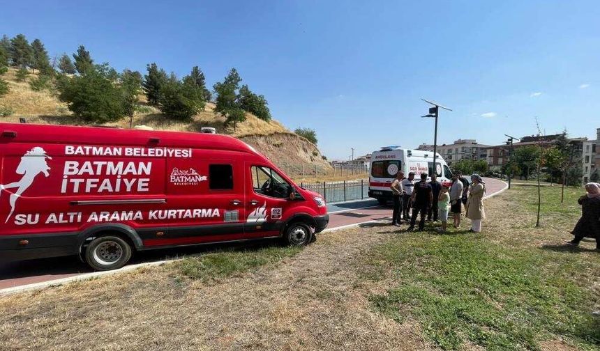 Selfie Çekmek İsteyen 13 Yaşındaki Çocuk Sulama Kanalına Düştü