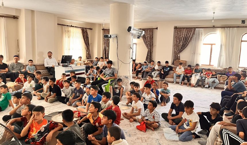Diyarbakır'da Kur'an kursu öğrencilerine gençlik merkezi etkinliği