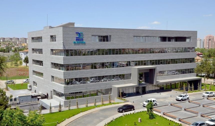 Dicle Elektrik Bursuyla Yüzlerce Öğrenciye Destek