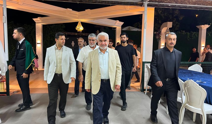 HÜDA PAR Genel Başkanı Yapıcıoğlu, Bismil’deki düğüne katıldı