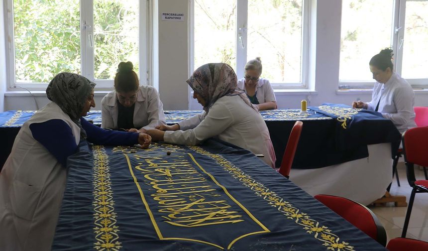 Diyarbakır’da İlmek İlmek Tarih: 3. Selim’in Örtüsü Dokunuyor!