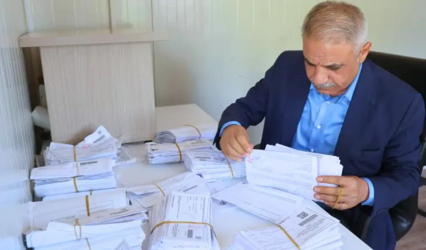 “Bize Ne Oluyor? Muhtar Açıkladı: Günde 15 Boşanma Tebligatı”
