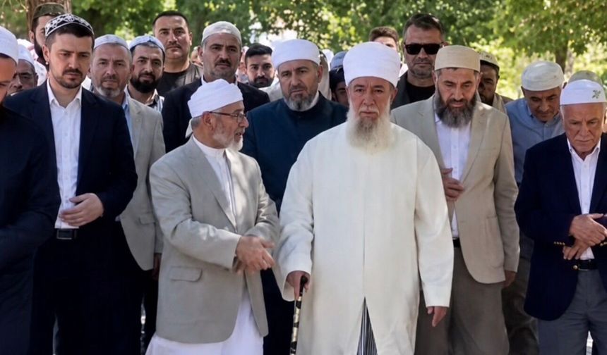 Menzil Cemaati Lideri Şeyh Seyyid Muhammed Saki El-Hüseyni, Bismil Arapkent’te Ziyarette Bulundu