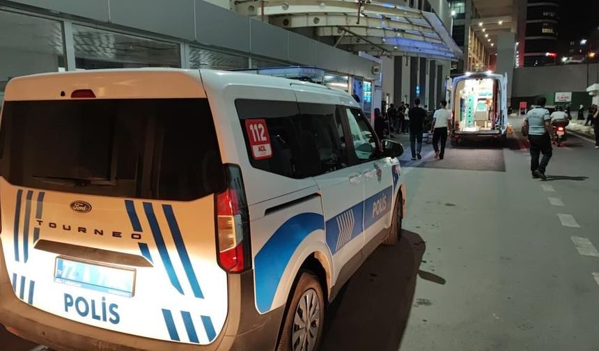Nöbet Geçiren 16 Yaşındaki Çocuk, 8’inci Kattan Düşerek Yaşamını Yitirdi