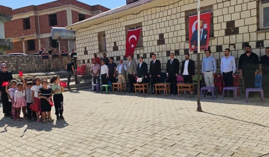 Dicle'de İlköğretim Haftası Coşkusu