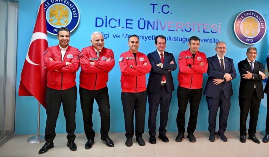 Bakan Kacır ve Selçuk Bayraktar Diyarbakır’a geldi
