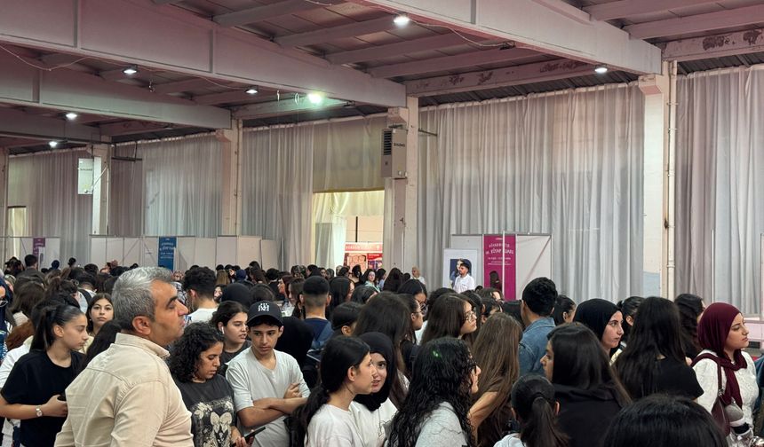 Diyarbakır Kitap Fuarı’na son günde yoğun ilgi