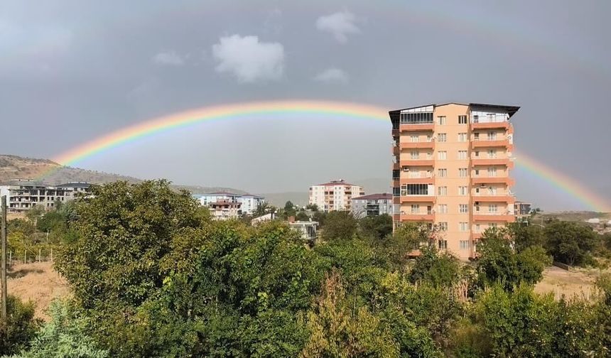 Diyarbakır'da Yağış Sonrası Gökkuşağı Şöleni