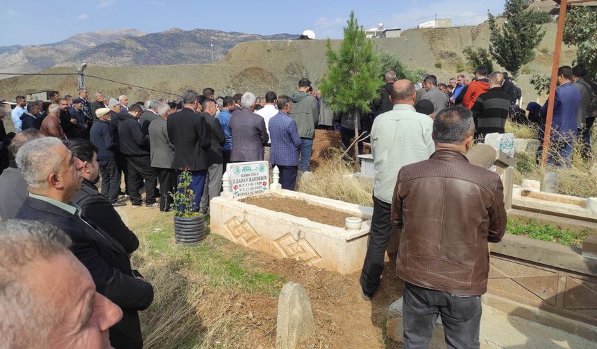 Bir Haftadır Kendisine Ulaşılamıyordu! Evinden Acı Haber Geldi
