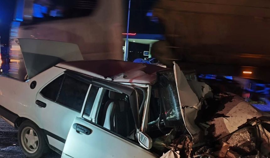 Kontrolden çıkan araç şarampole devrildi, sürücü hastaneye kaldırıldı